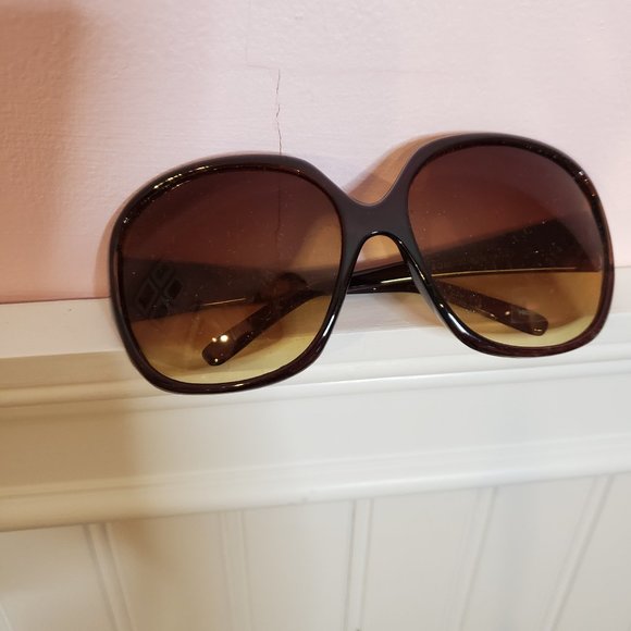 Accessories - Oversized Sunglasses with Dragon Print Arms🎉